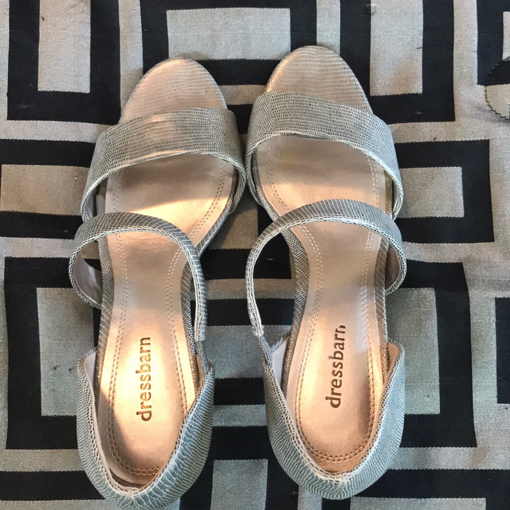 Comfy and cute heels Color:stone (Gold toned)